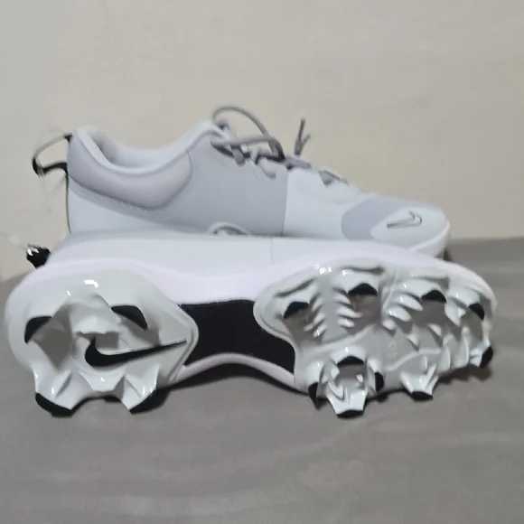 Nike Kids' White and Light Gray Sneakers - Picture 6 of 6